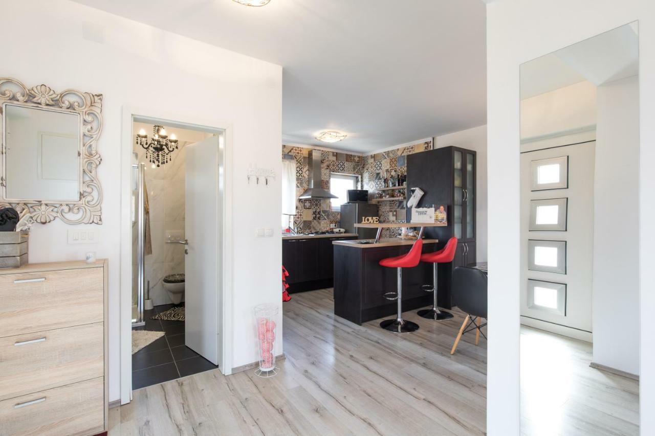 Chic Loft Appartment Krk Town Exterior photo