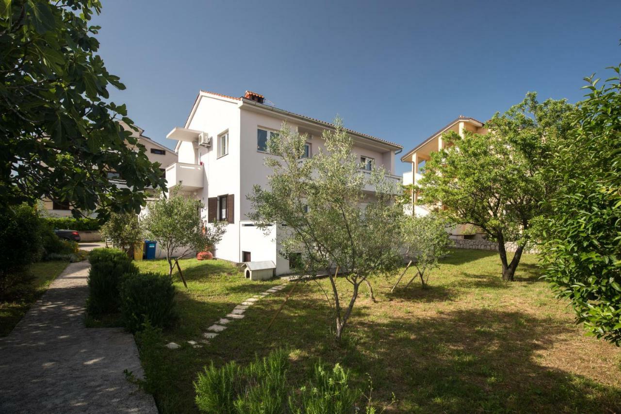 Chic Loft Appartment Krk Town Exterior photo